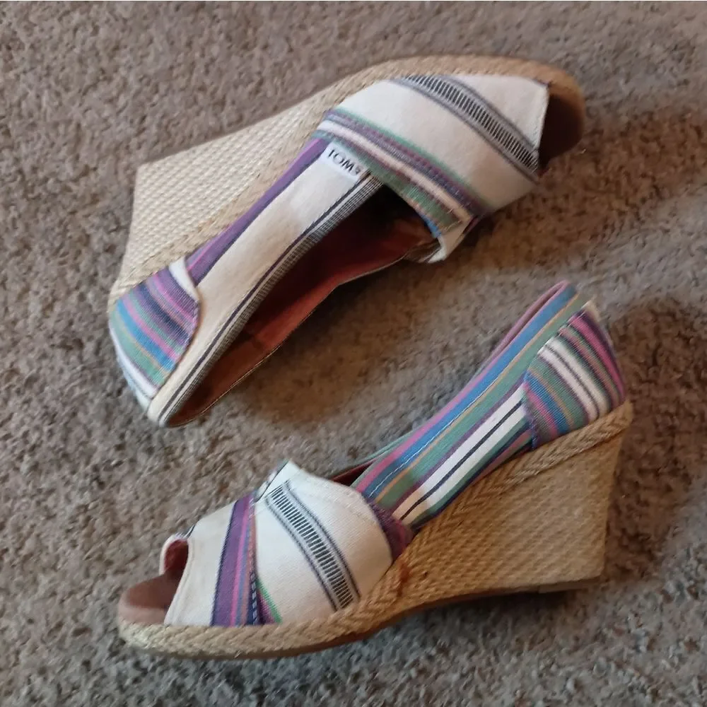 TOMS Women's Classic Espadrille Wedge Sandal Open Toe Striped Woven 7.5 PREOWNED